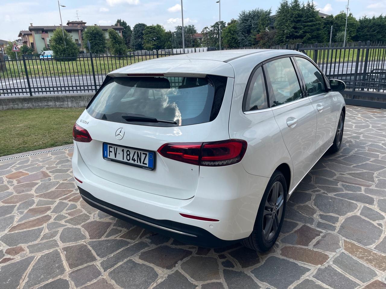 Mercedes-benz B 180 d Automatic Sport