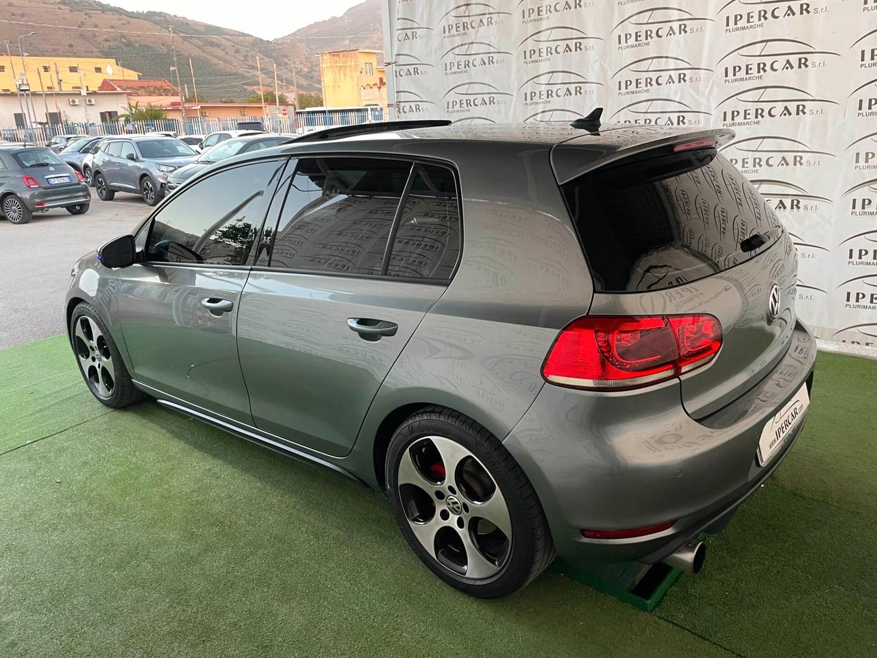 Volkswagen Golf GTI 2.0 TSI 5p.