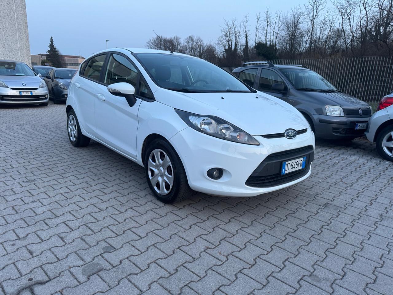 Ford Fiesta 1.2 16V 5p. Ghia
