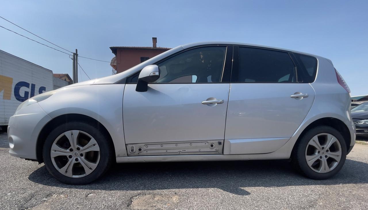 Renault Scenic Scénic X-Mod 1.5 dCi 110CV Luxe