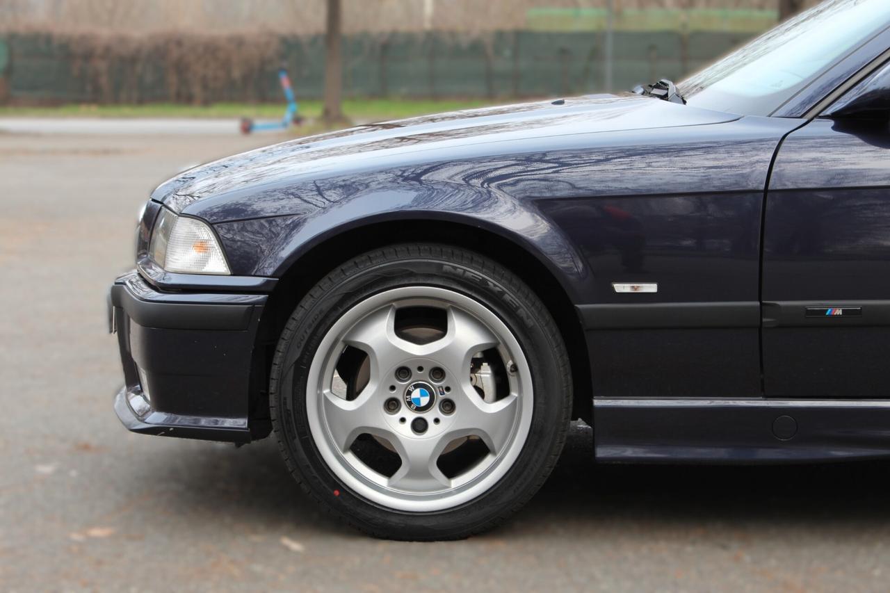 Bmw 323 323 i E36 Coupé* Worldline pack* Madeiraviolett*