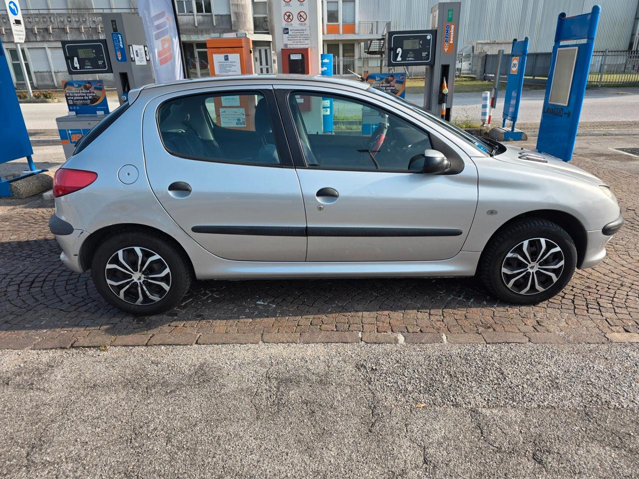 Peugeot 206 1.4 5p. Con 245.000km Neopatentati ok