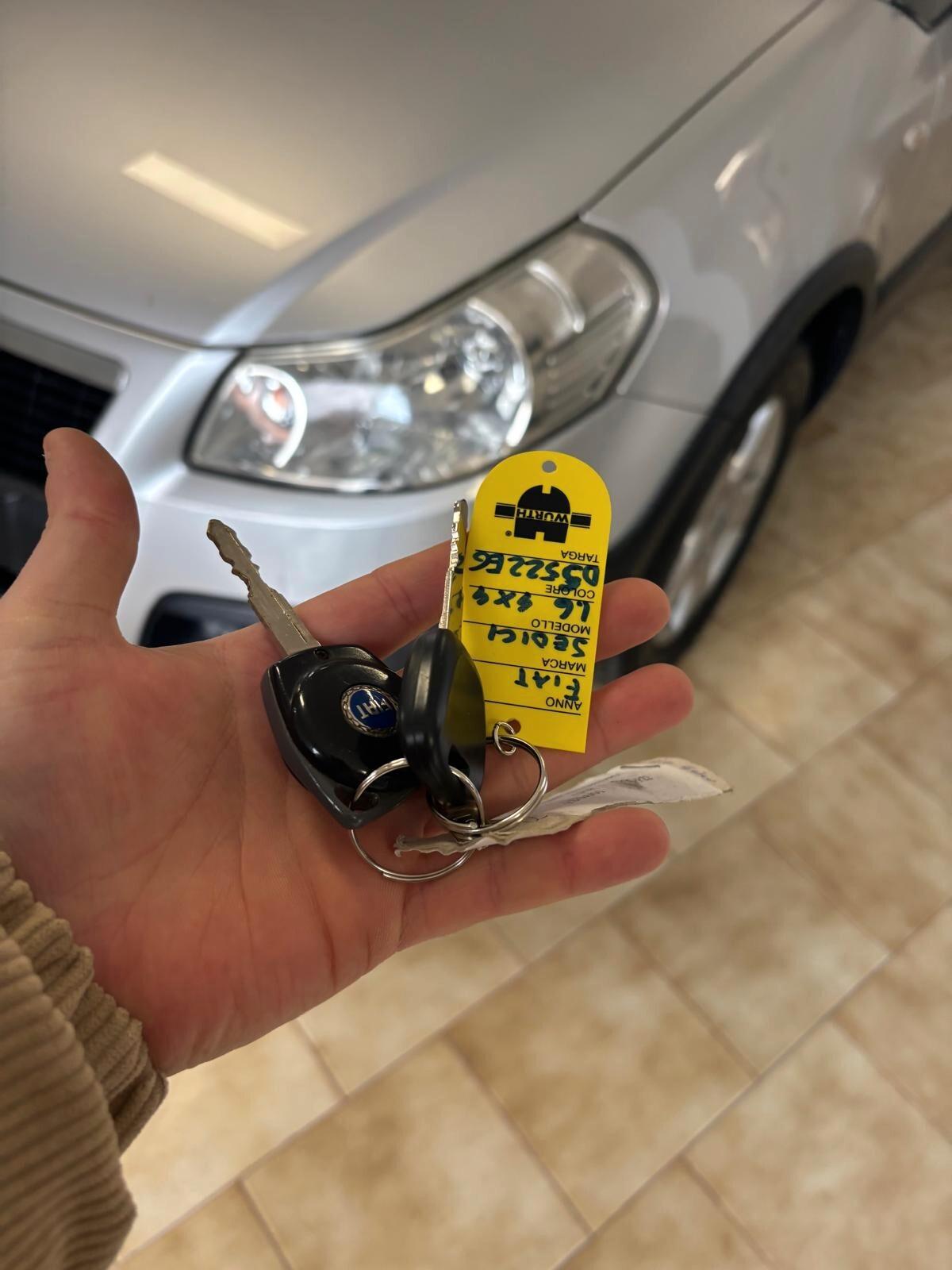 FIAT SEDICI ANNO 2008 BZ 1.6 4X4 ADATTA NEOPATENTATI KM 211 MILA