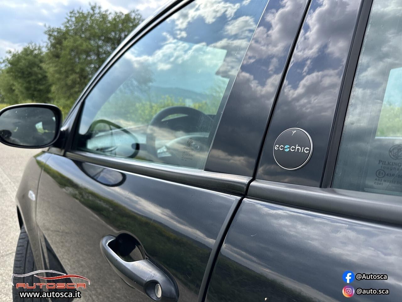 Lancia Ypsilon 1.0 FireFly 5 porte S&S Hybrid Ecochic Silver