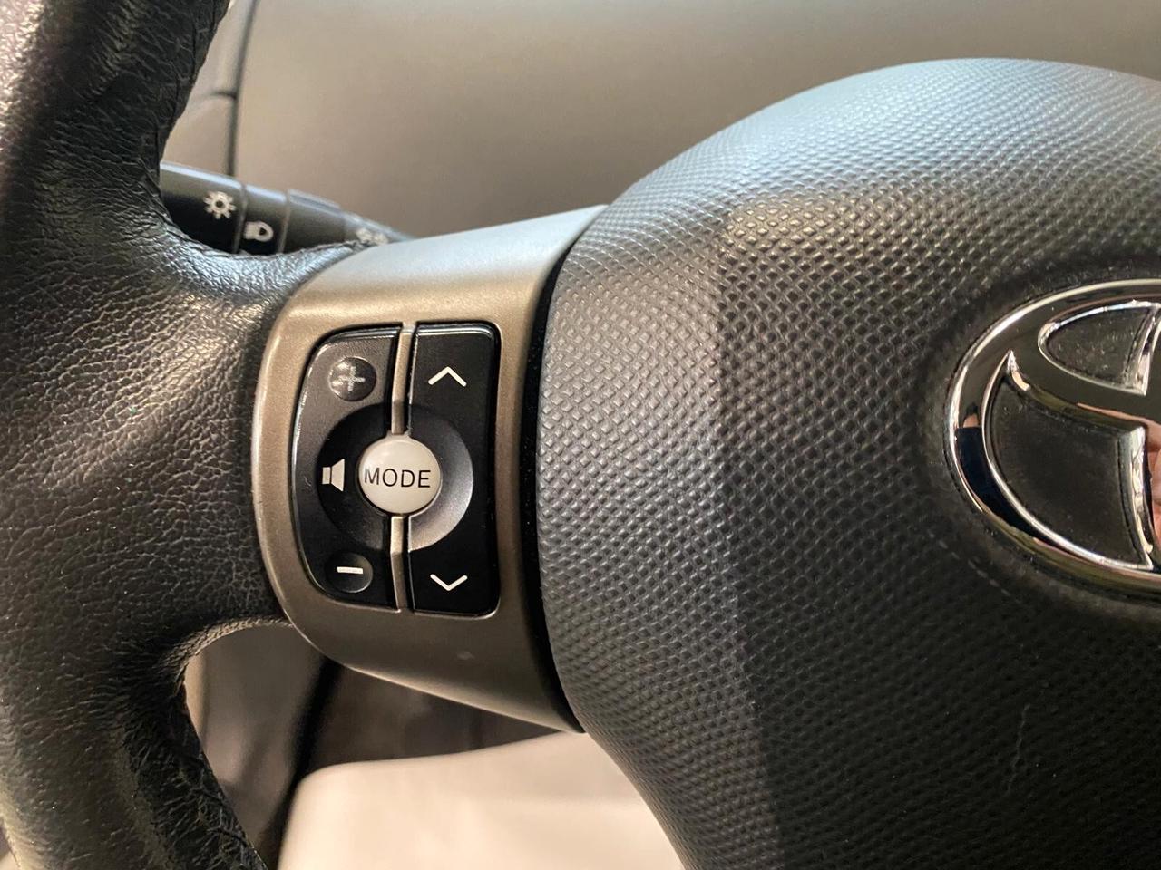 Toyota Yaris 1.0 5 porte Sol