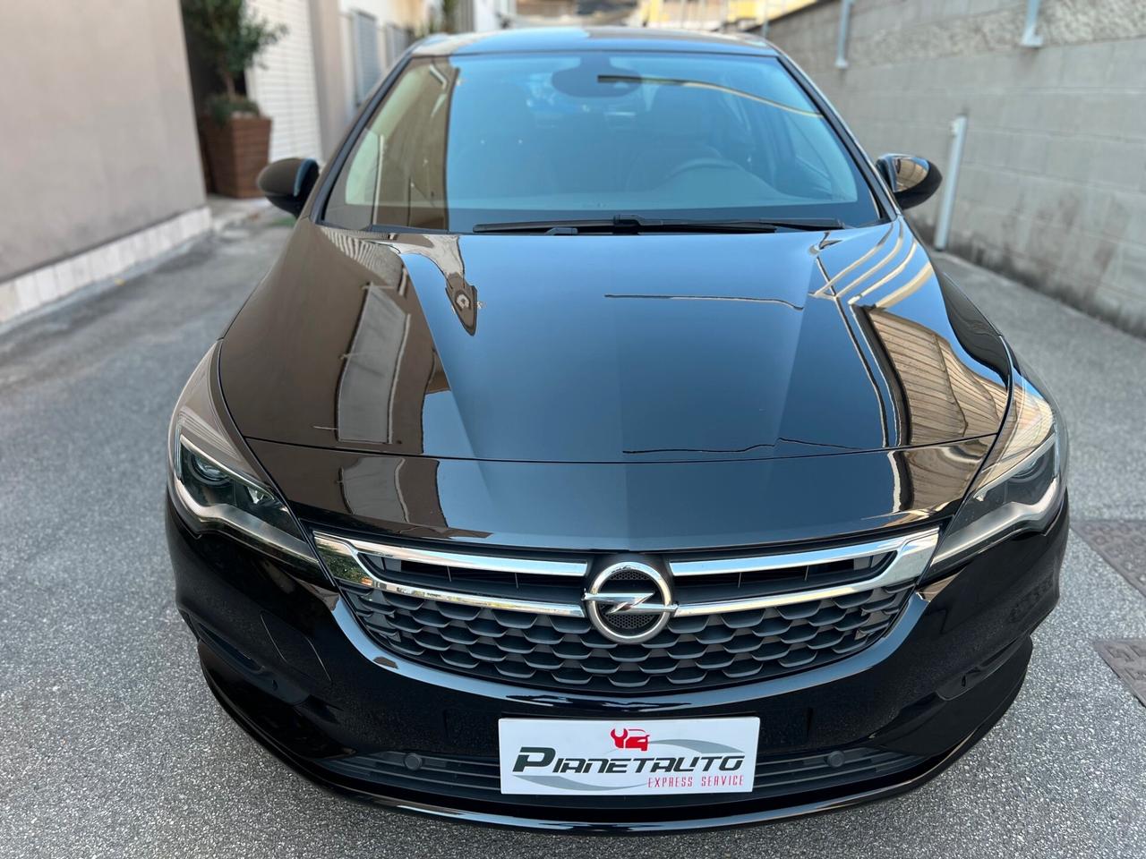 Opel Astra 5pt 1.6 cdti 110cv Innovation PDC/NAVI/TEL PERF.