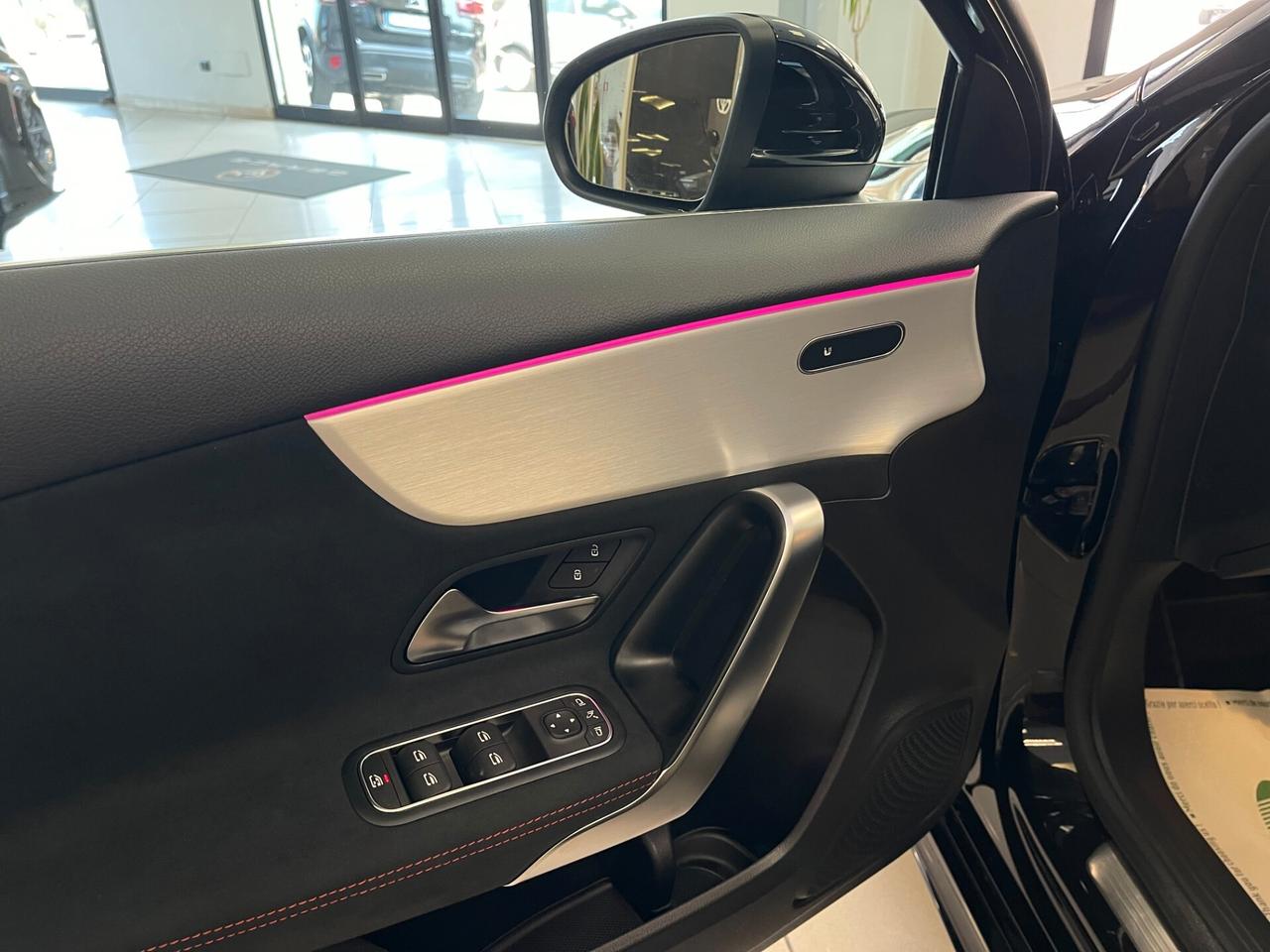 Mercedes-benz A180d 116cv AMG premium