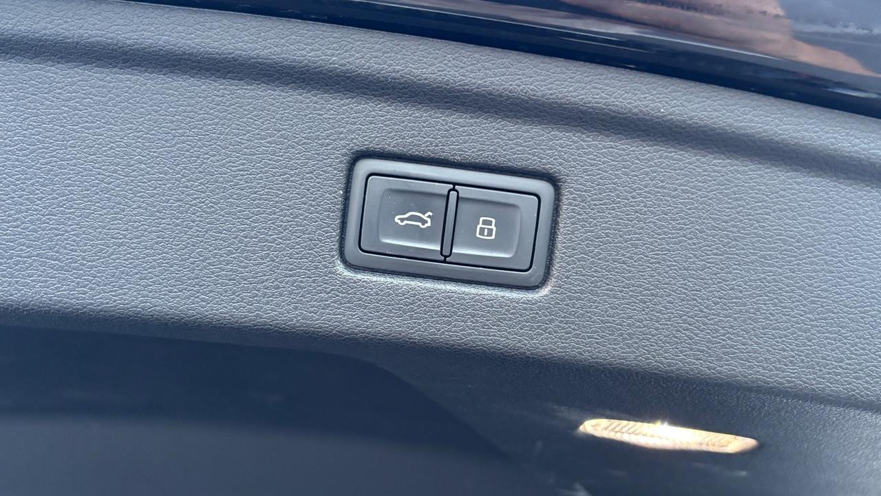 Audi A5 BlackPiano 40 TDI quattro Sline