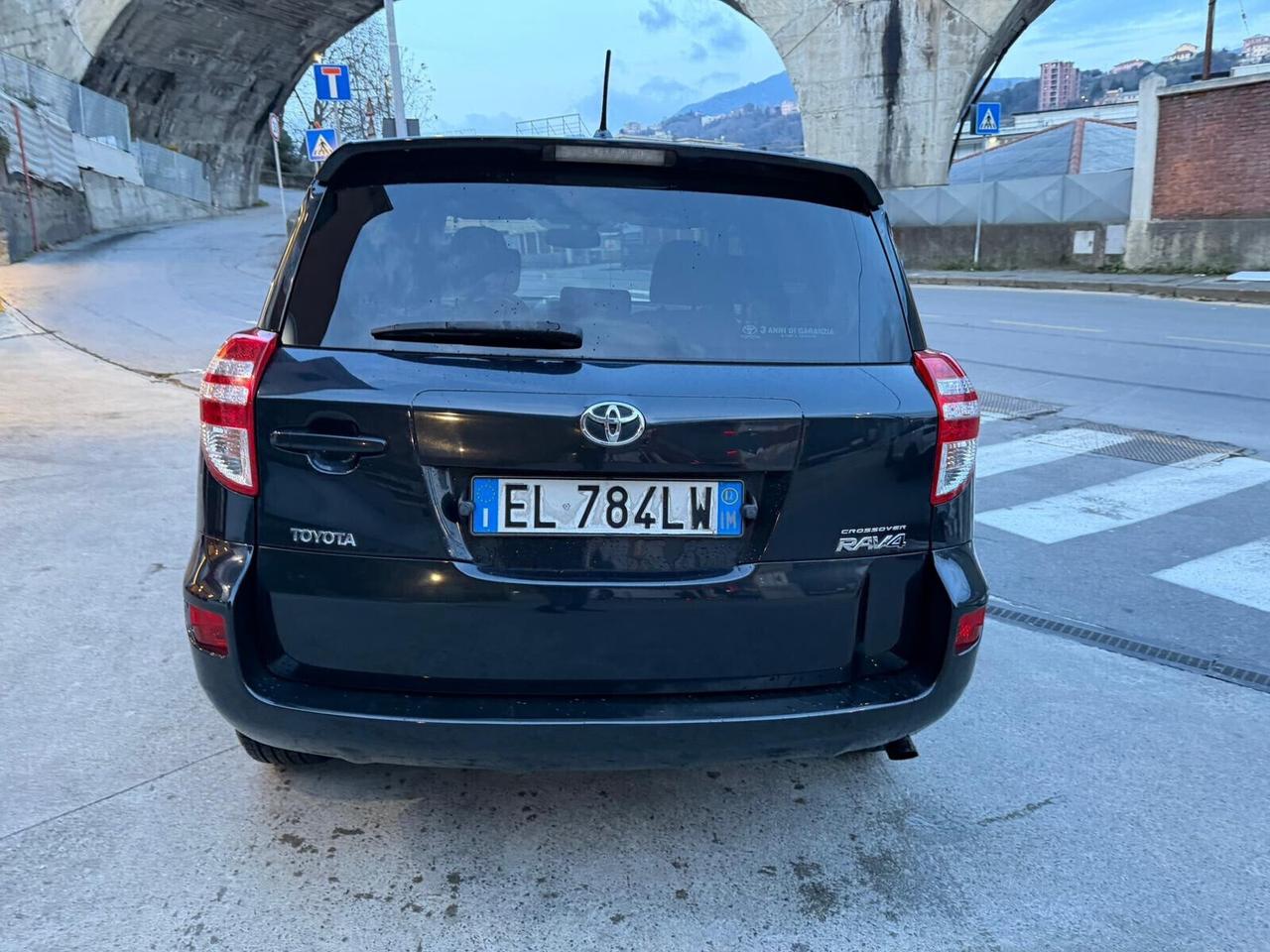 Toyota RAV 4 RAV4 2.2 D-4D 150 CV Lounge