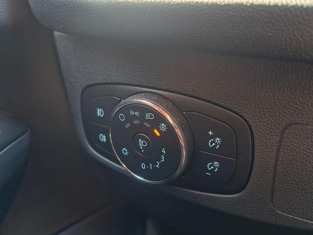 Ford Focus 1.5 EcoBlue 115 CV automatico 5p. ST-Line X