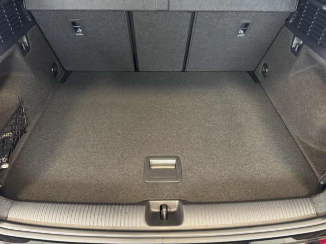 AUDI Q2 30 TFSI S line Interiors Cerchi 19"