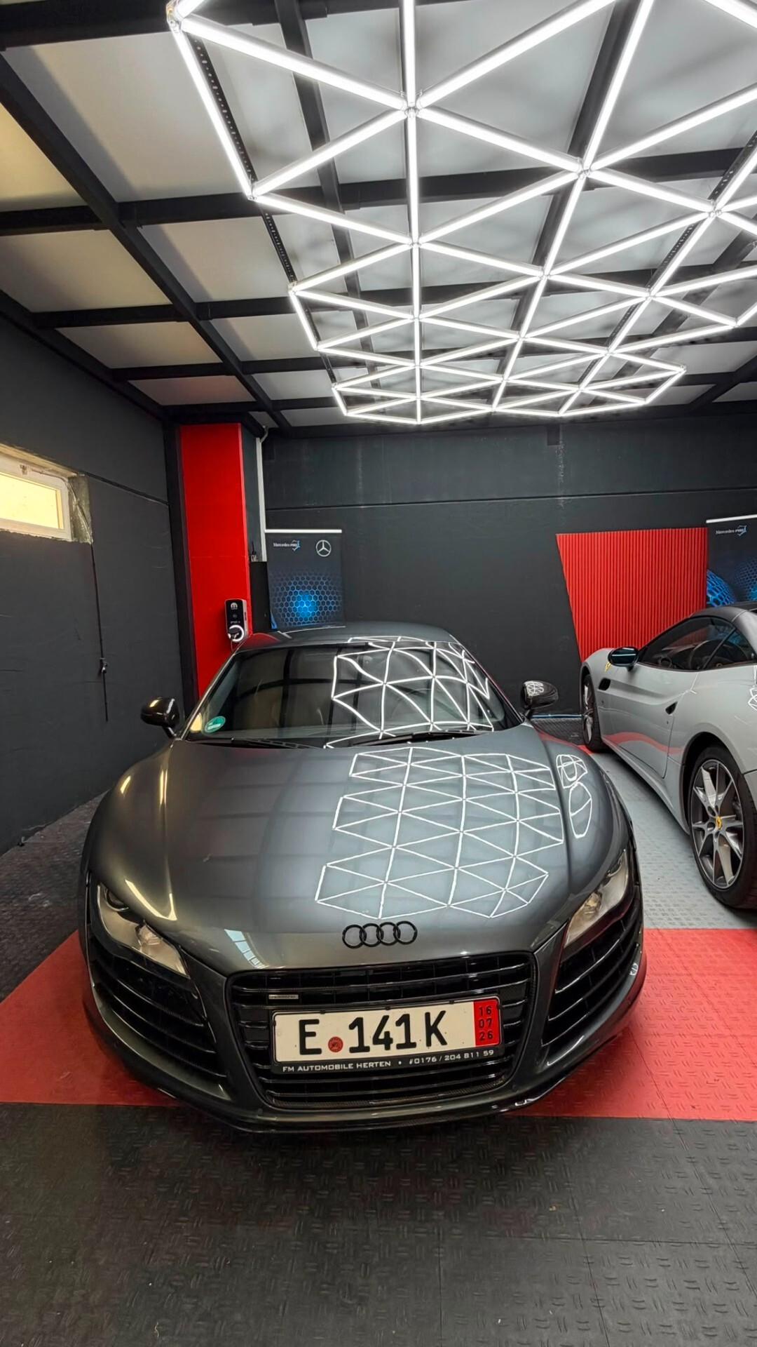 Audi R8 4.2 V8 FSI quattro R tronic