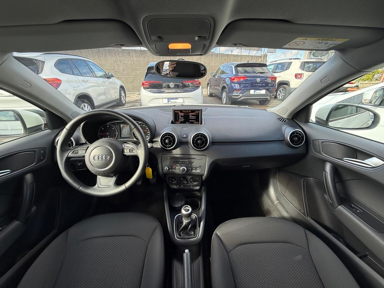 Audi A1 1.6 TDI,5 porte,LED diurni,Bluetooth,comandi al volante,ecc.