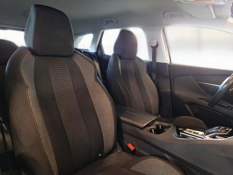 PEUGEOT 3008 BlueHDI 130 EAT8 S/S Business