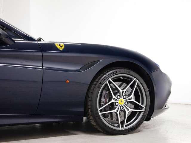 Ferrari California T