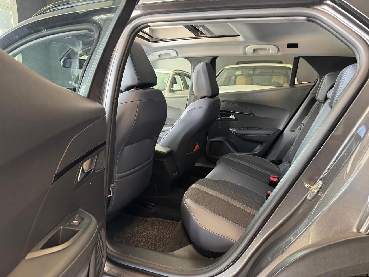 Peugeot 2008 PureTech 100 S&S Allure