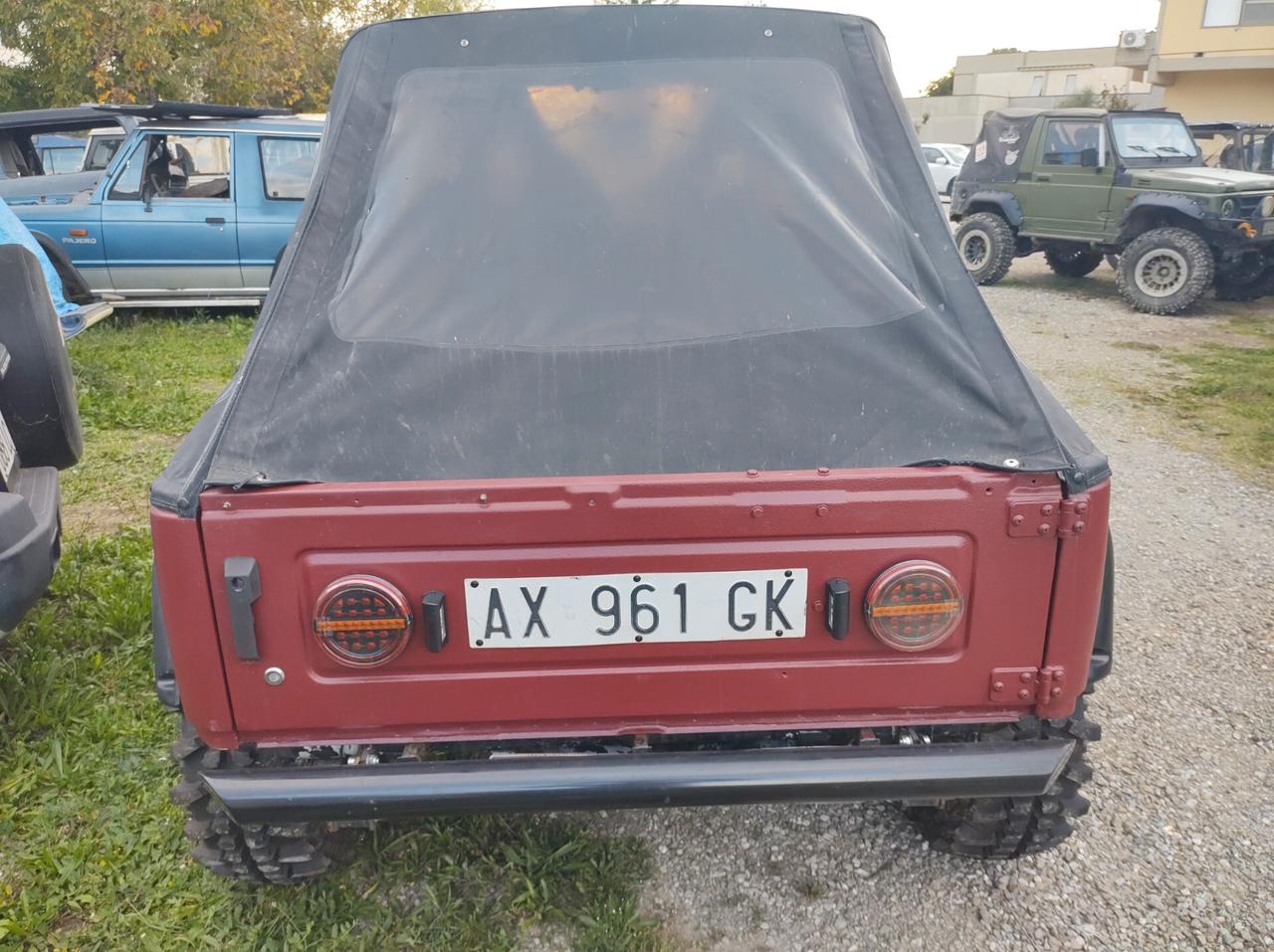 Suzuki SJ Samurai SJ413 Cabriolet De Luxe motore nuovo