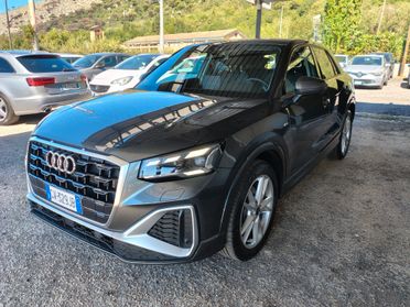 Audi Q2 35 TDI S tronic Identity Black