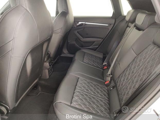 Audi A3 SPB 40 TDI quattro S tr. Identity Black