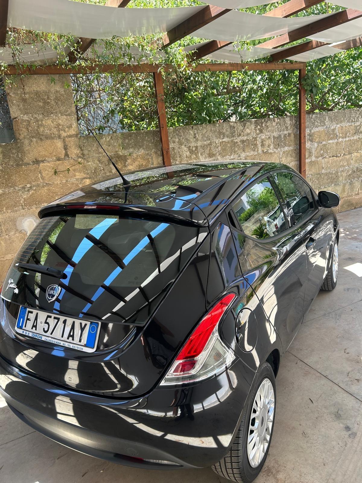 Lancia Ypsilon 1.3 MJT 16V 95 CV 5 porte S&S Elefantino