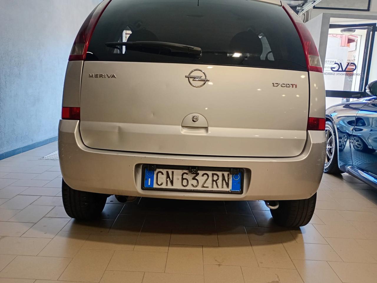 Opel Agila 1.3 CDTI 'Njoy