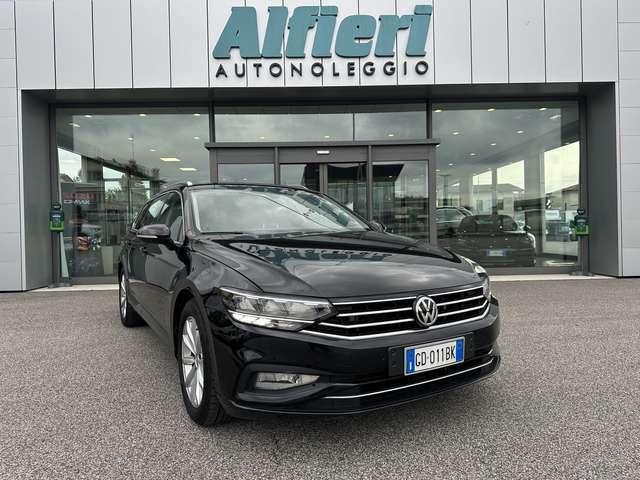 Volkswagen Passat Variant 2.0tdi Execut 150cv 6/M Navi '17 Camera Gancio Iva