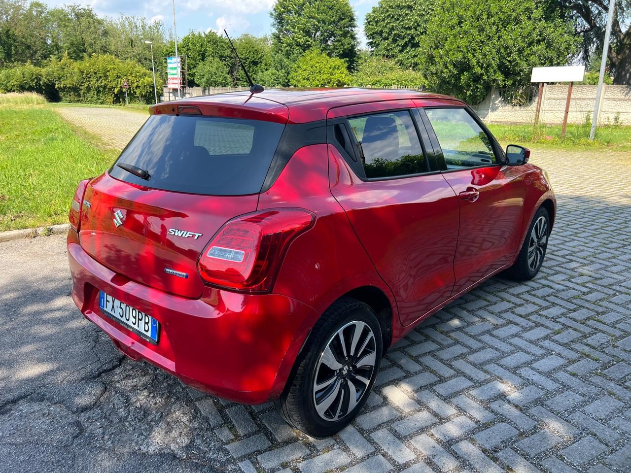 Suzuki Swift 1.2 Hybrid Top