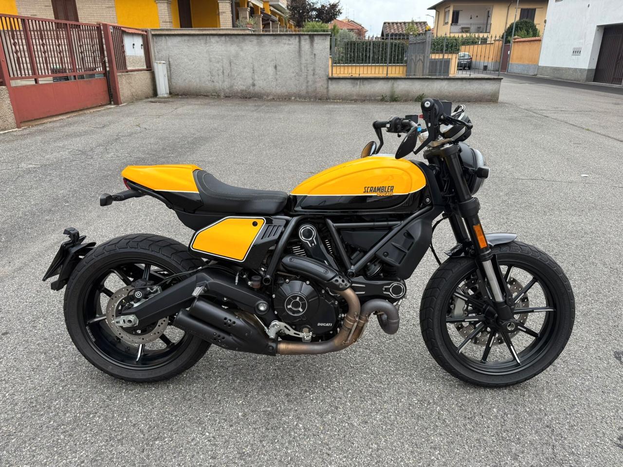 Ducati Scrambler 803FULL THROTTLE
