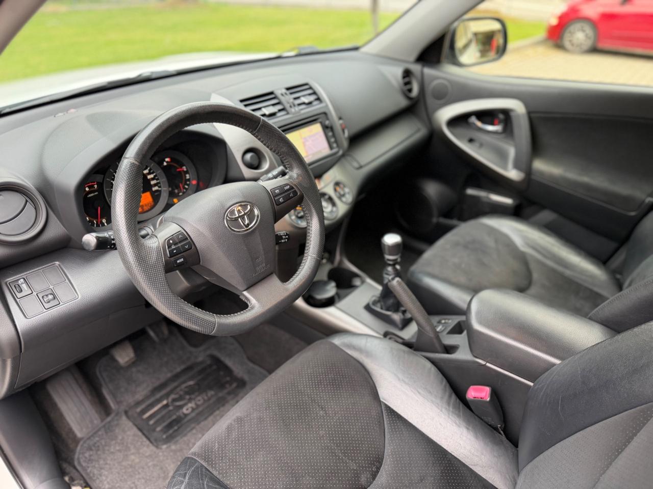 Toyota RAV 4 RAV4 Crossport 2.2 D-4D 150 CV Lounge
