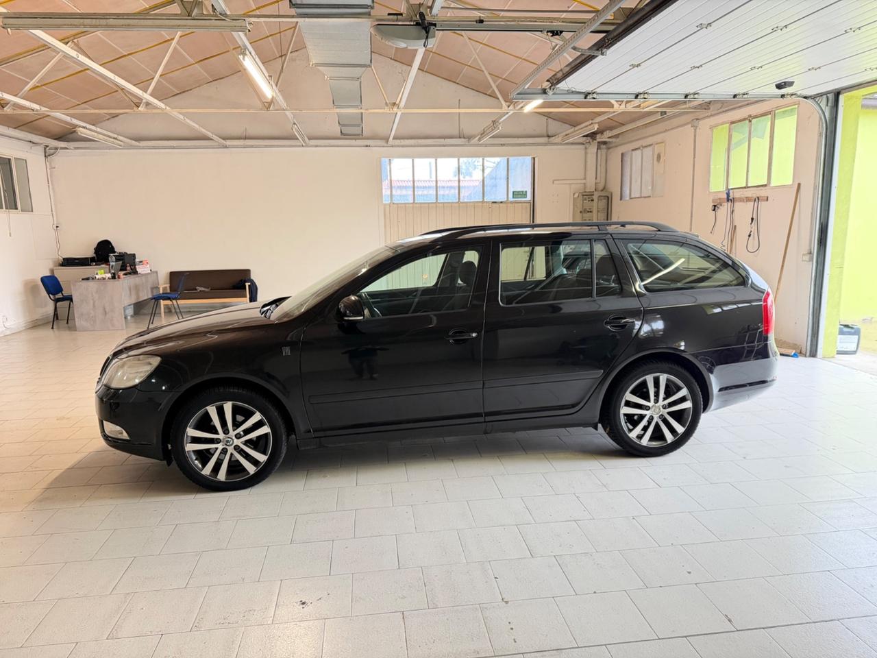 Skoda Octavia 1.6 TDI CR 105 CV Ambition