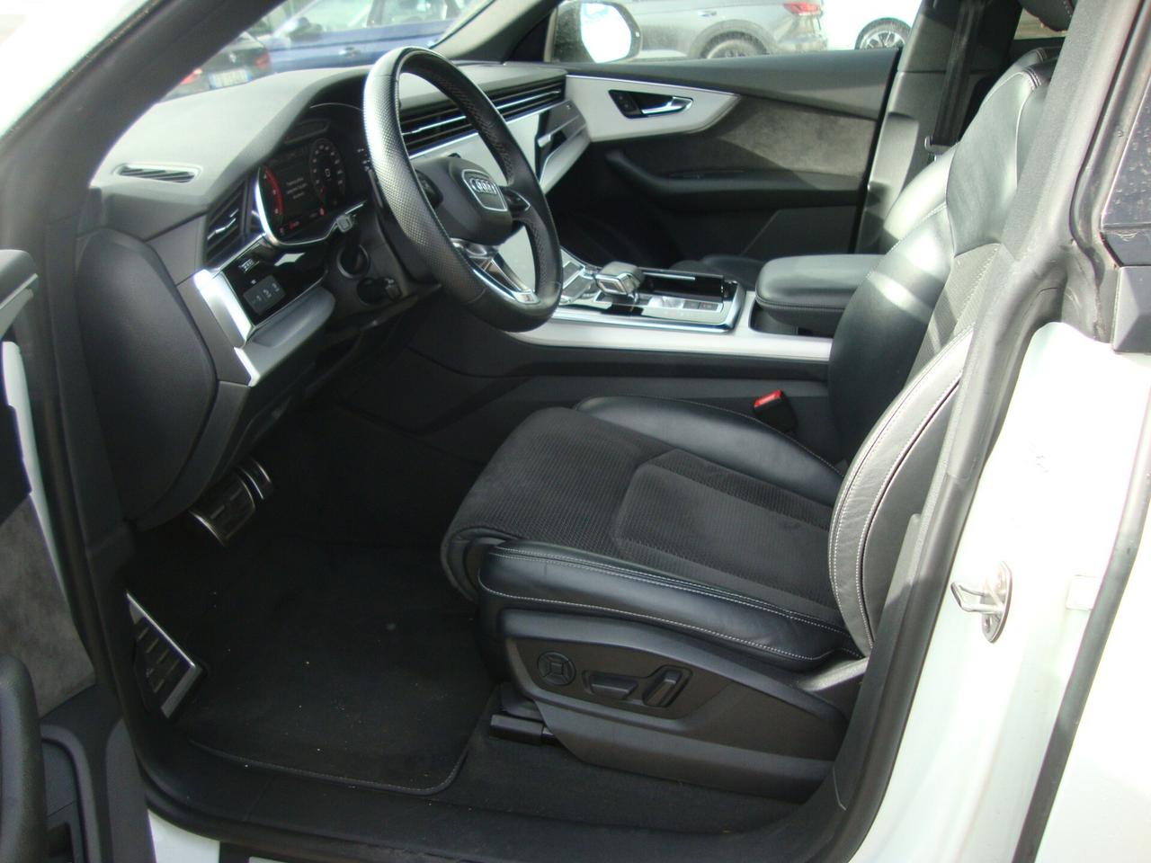 Audi Q8 45 TDI quattro tiptronic S-Line