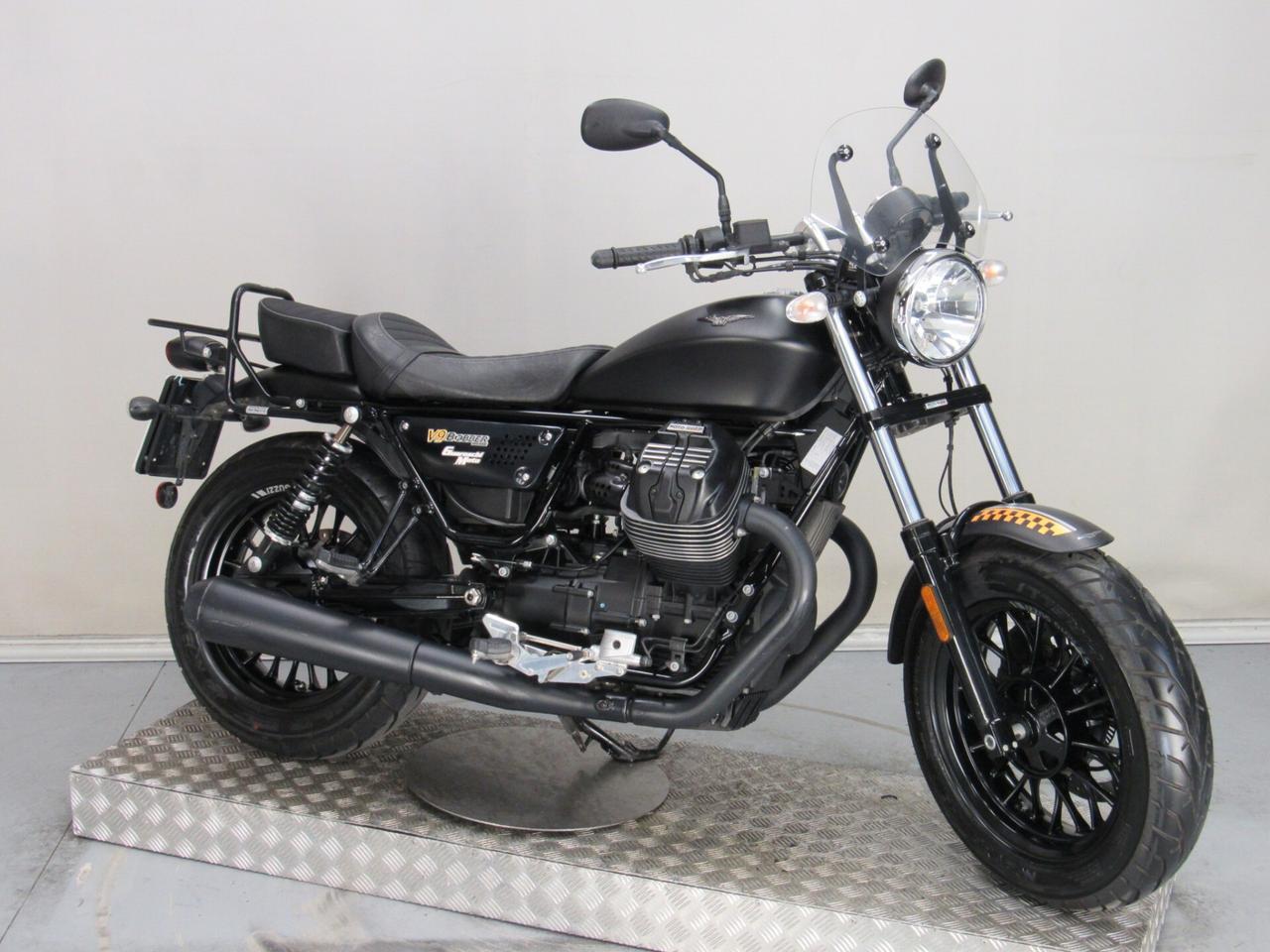 Moto Guzzi V9 ABS BOBBER