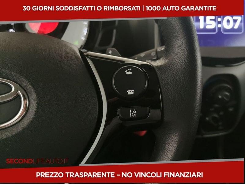 Toyota Aygo 5p 1.0 x-play m-mt 72cv