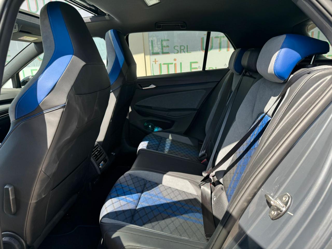 Volkswagen Golf 2.0 TSI DSG 4Motion R