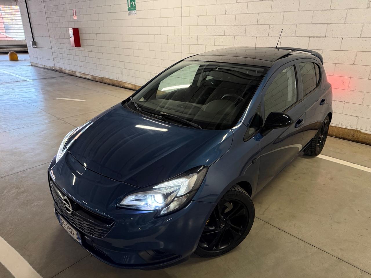 Opel Corsa 1.2 5 porte b-Color