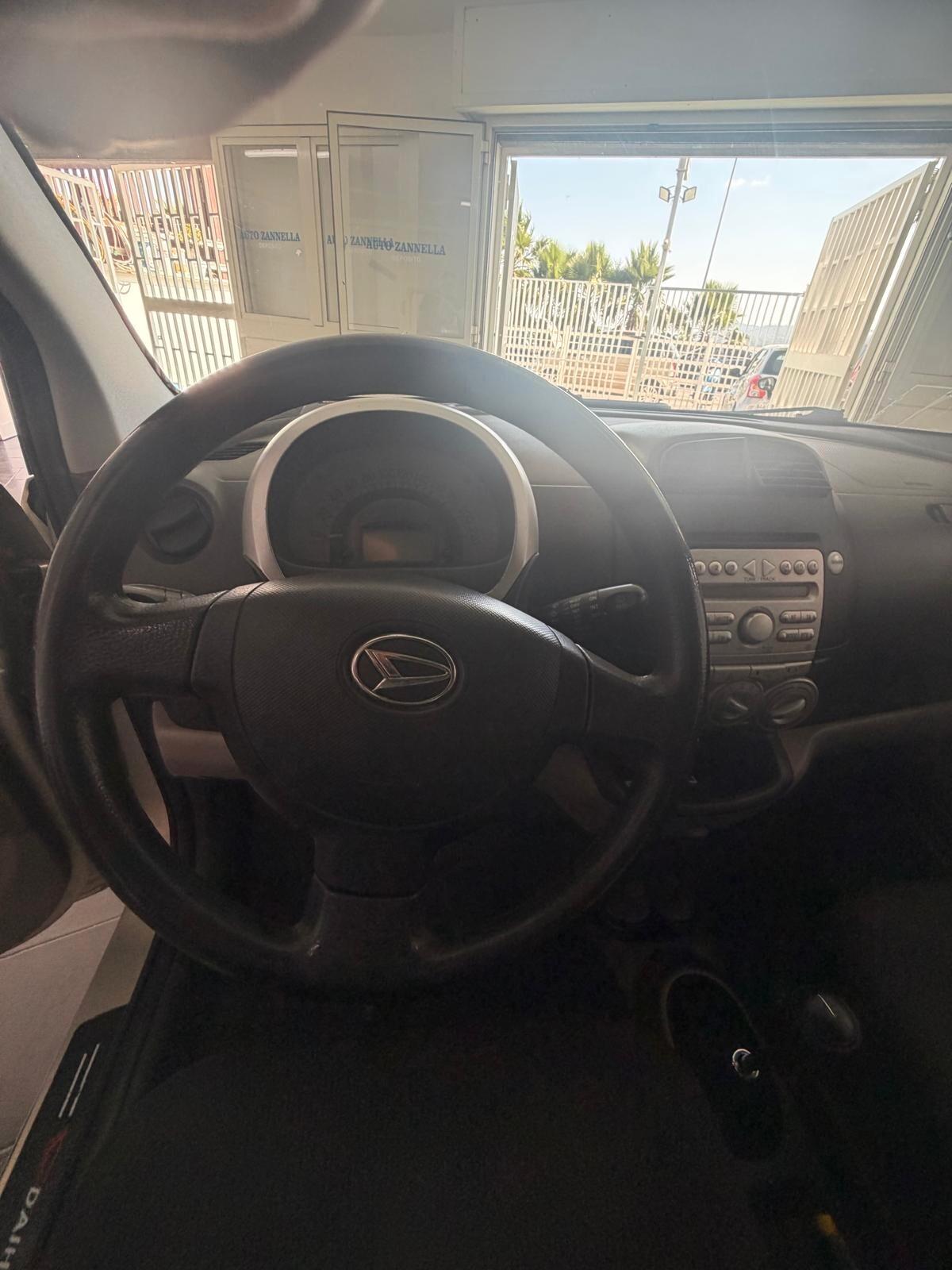 Daihatsu Sirion 1.0 12V Mio