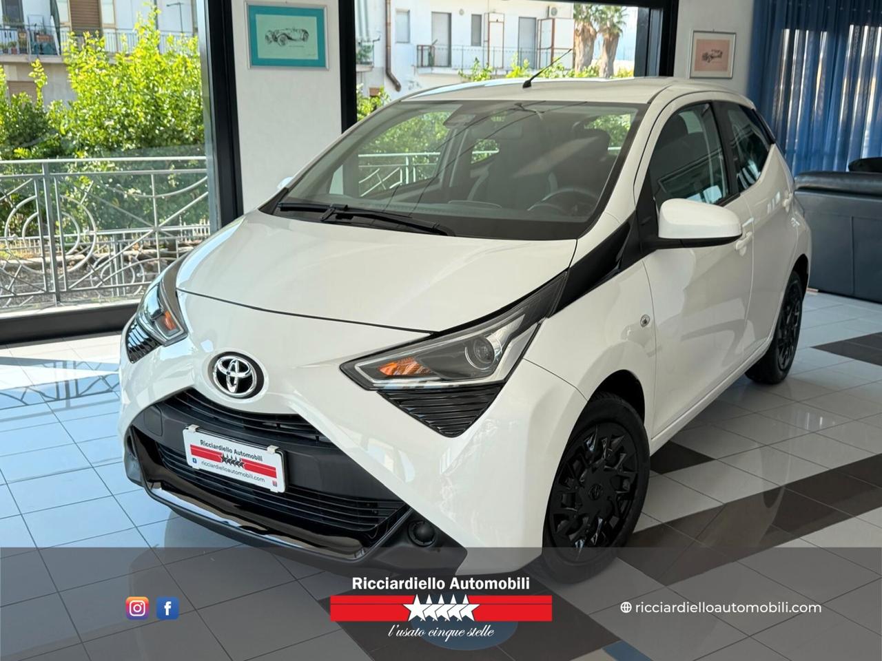 Toyota Aygo Connect 1.0 VVT-i 72Cv 5p x-cool