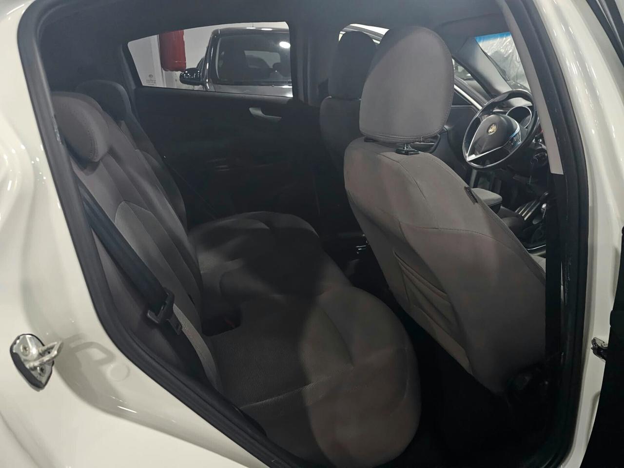 Alfa Romeo Giulietta 1.6 JTDm-2 105 CV Distinctive
