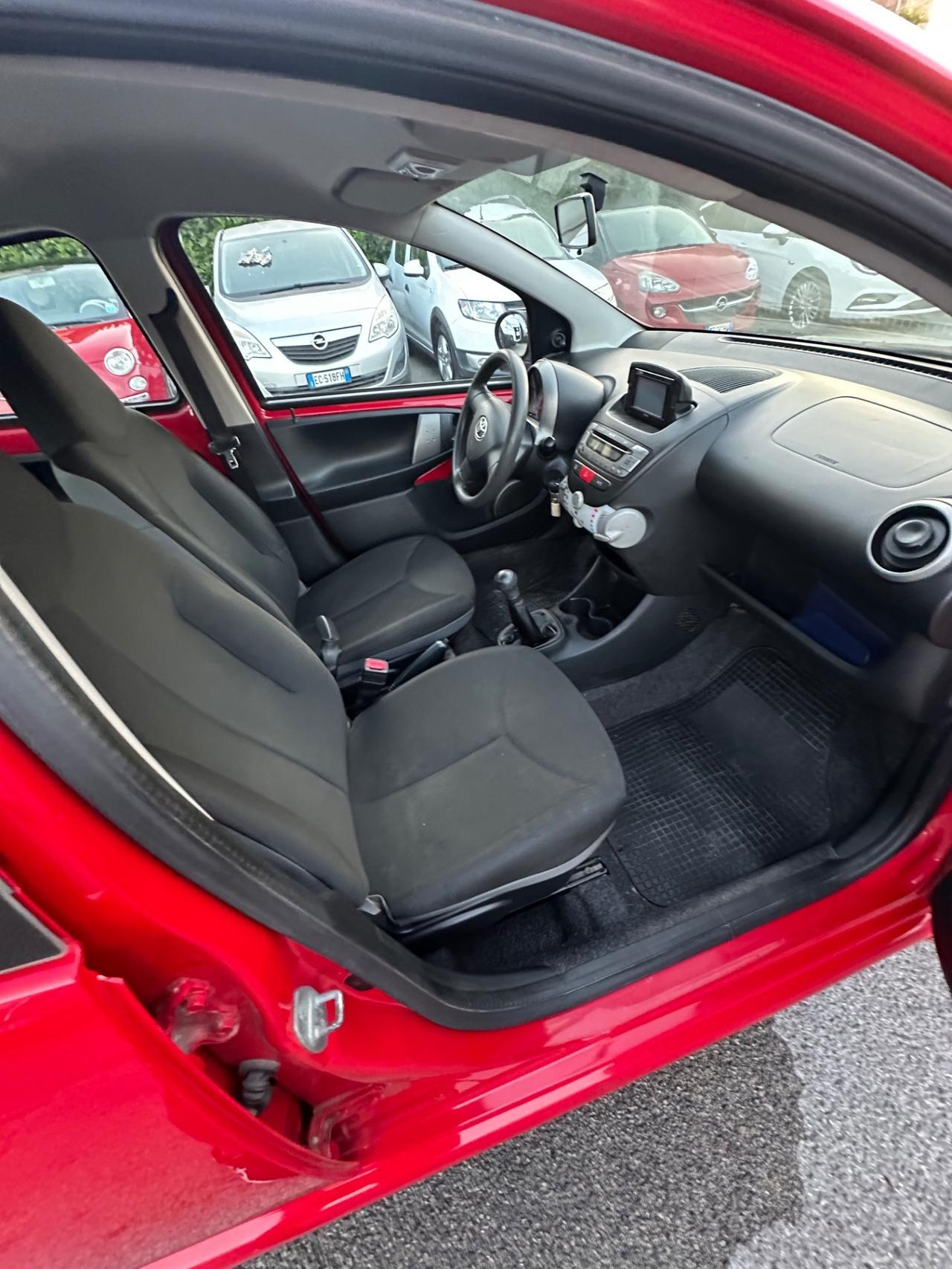 Toyota Aygo 1.0 12V VVT-i 5 porte Cool Soda Connect