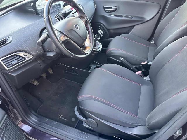 LANCIA Ypsilon 1.2 69 CV 5 porte Platinum