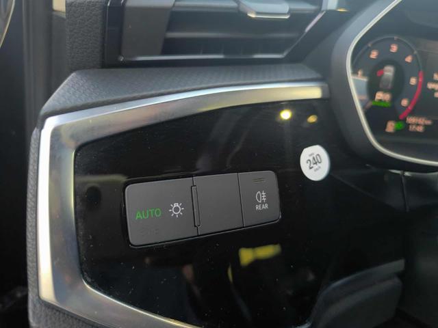 AUDI Q3 SPB 35 TDI quattro S tronic S line edition