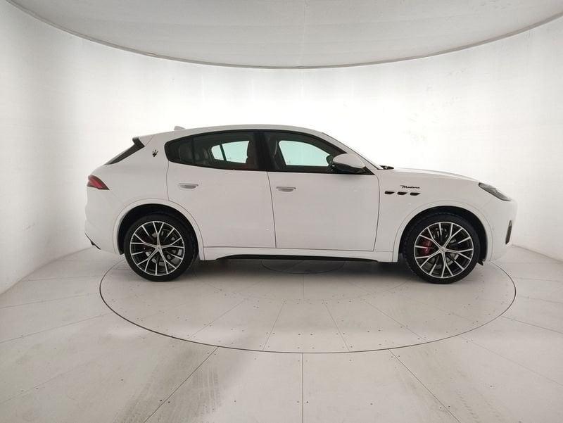 Maserati Grecale 2.0 mhev Modena 330cv auto