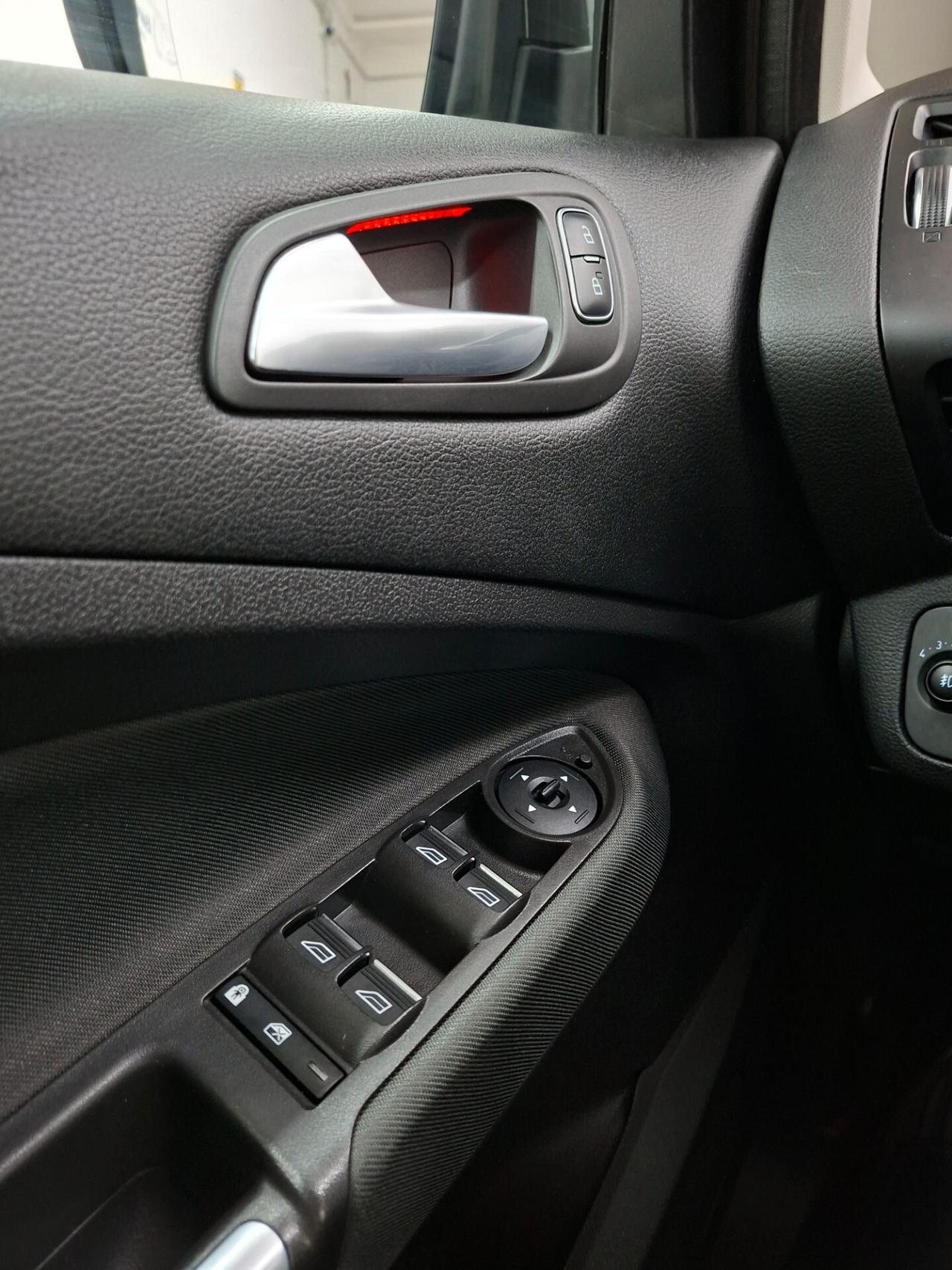 Ford C-Max 1.5 TDCi 120cv Powershift Titanium