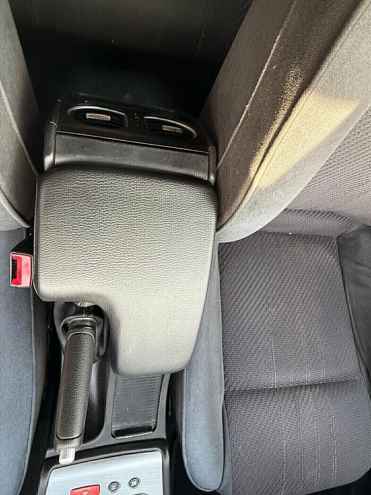 Alfa Romeo 159 2.0 JTDm Sportwagon Distinctive