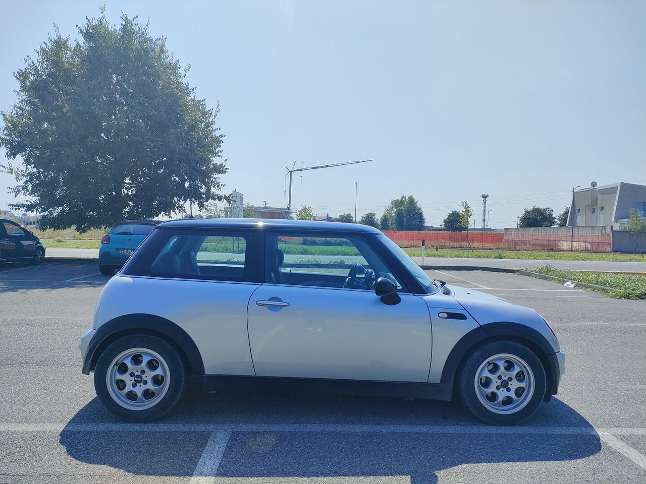 MINI 3 Porte Cooper 1.6 115cv