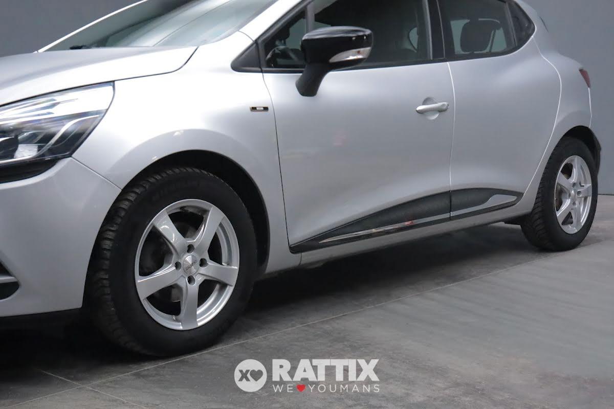 Renault Clio 1.5 dci 75CV Moschino Zen
