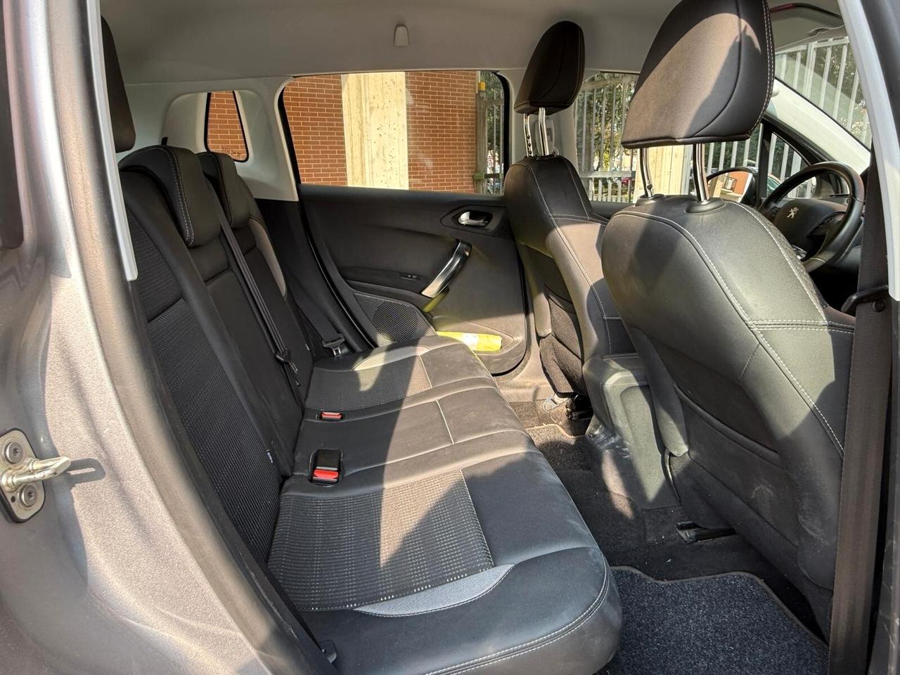 Peugeot 2008 PureTech Turbo 110 S&S Allure