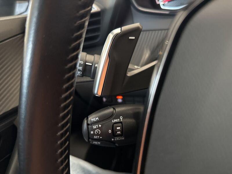 Peugeot 2008 PureTech 130 EAT8 S&S Allure