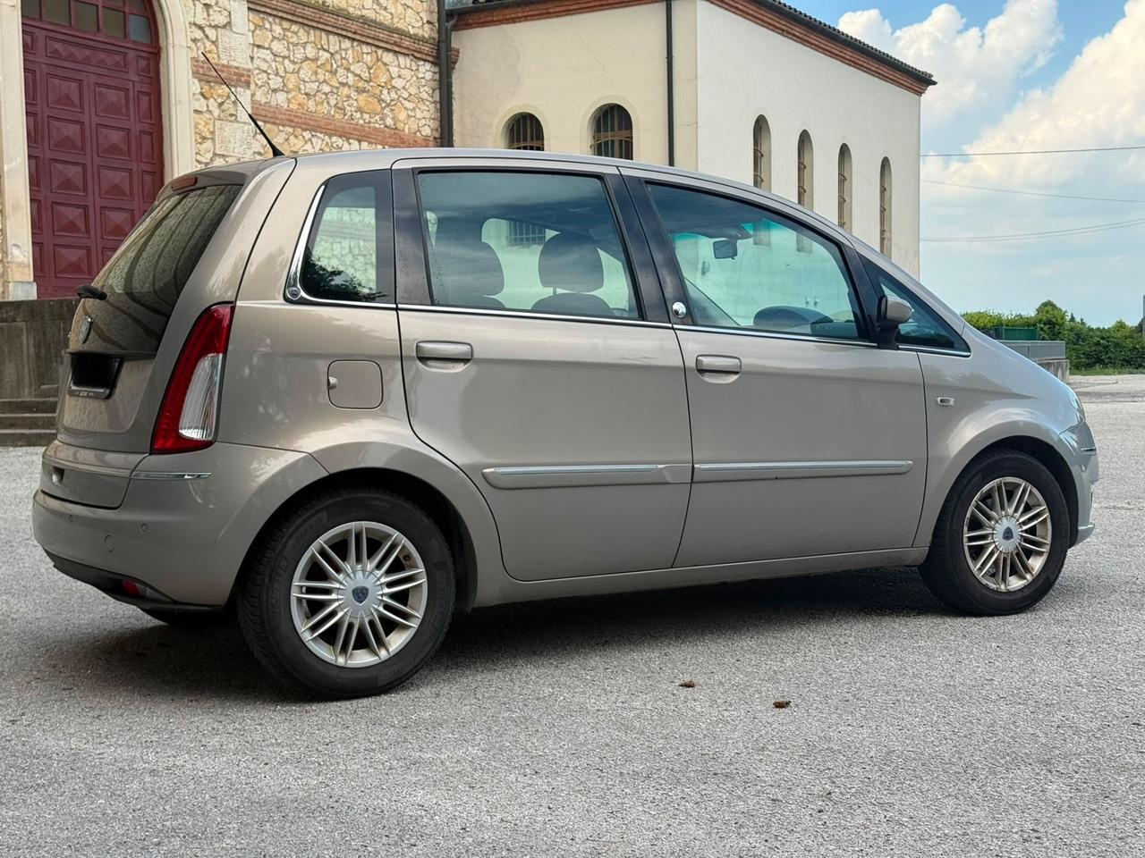 Lancia MUSA 1.4 Argento Ecochic GPL