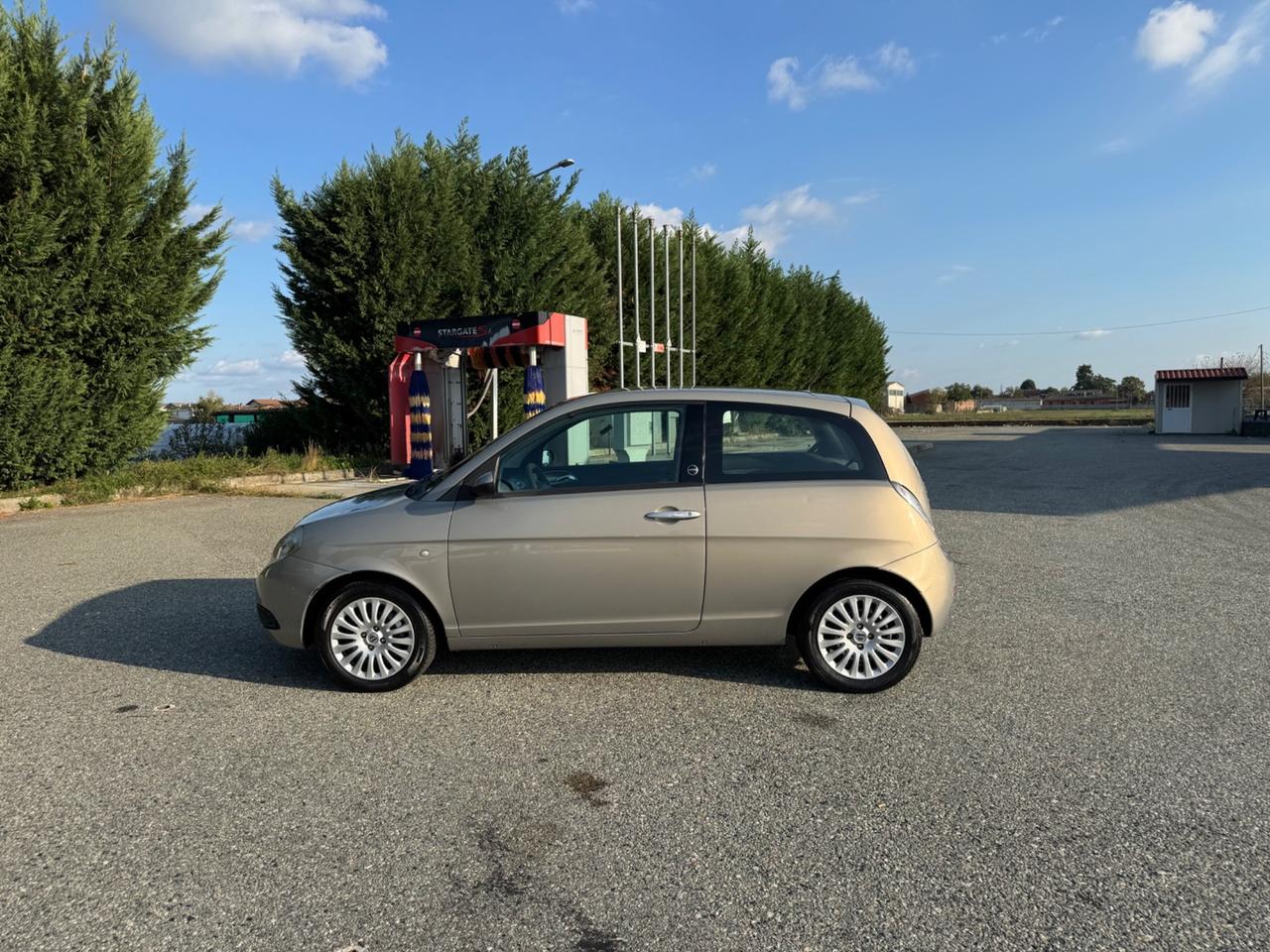 Lancia Ypsilon 1.4 Argento Ecochic GPL
